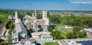 Cement Co-processing of End-of-Life Composites Avoids up to 1 Ton of CO2 Emissions Per Ton Processed